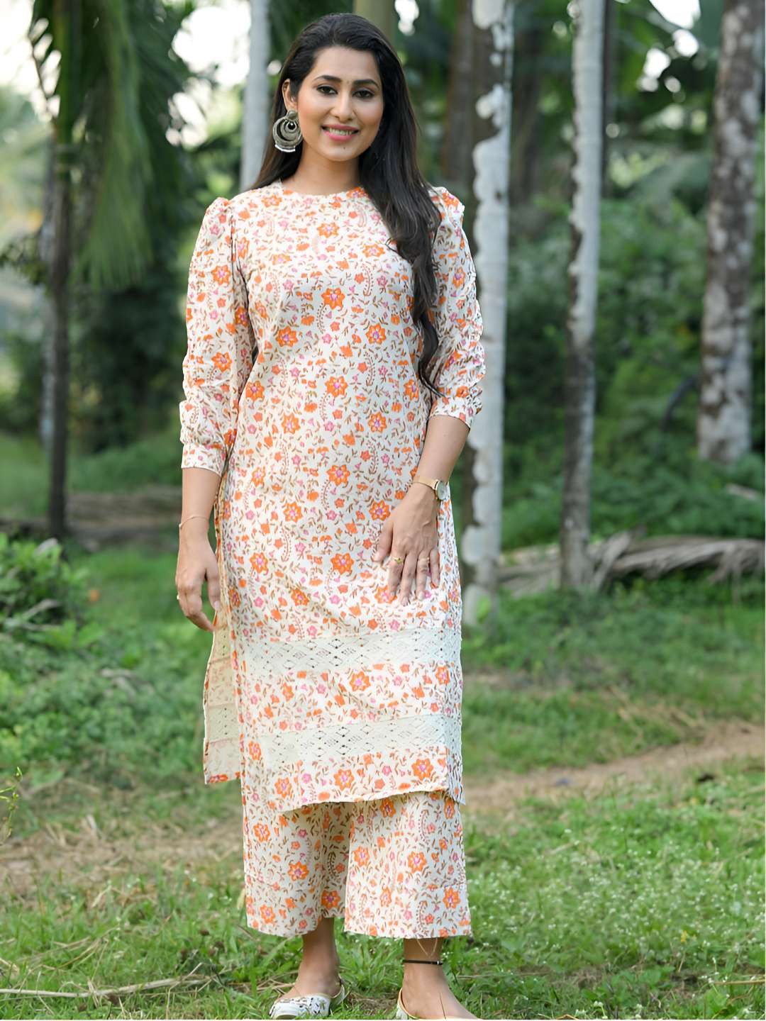 Nakshgeeth Women Floral Printed Puffed Sleeves Pure Cotton Kurta with Trousers