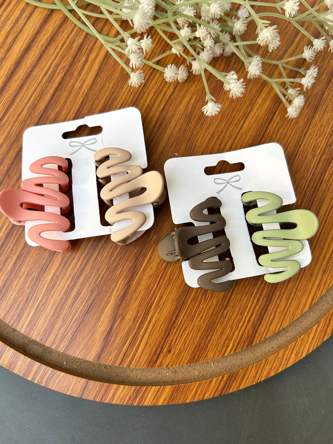 Radhya Accessories Pack Of 4 Claw Clips