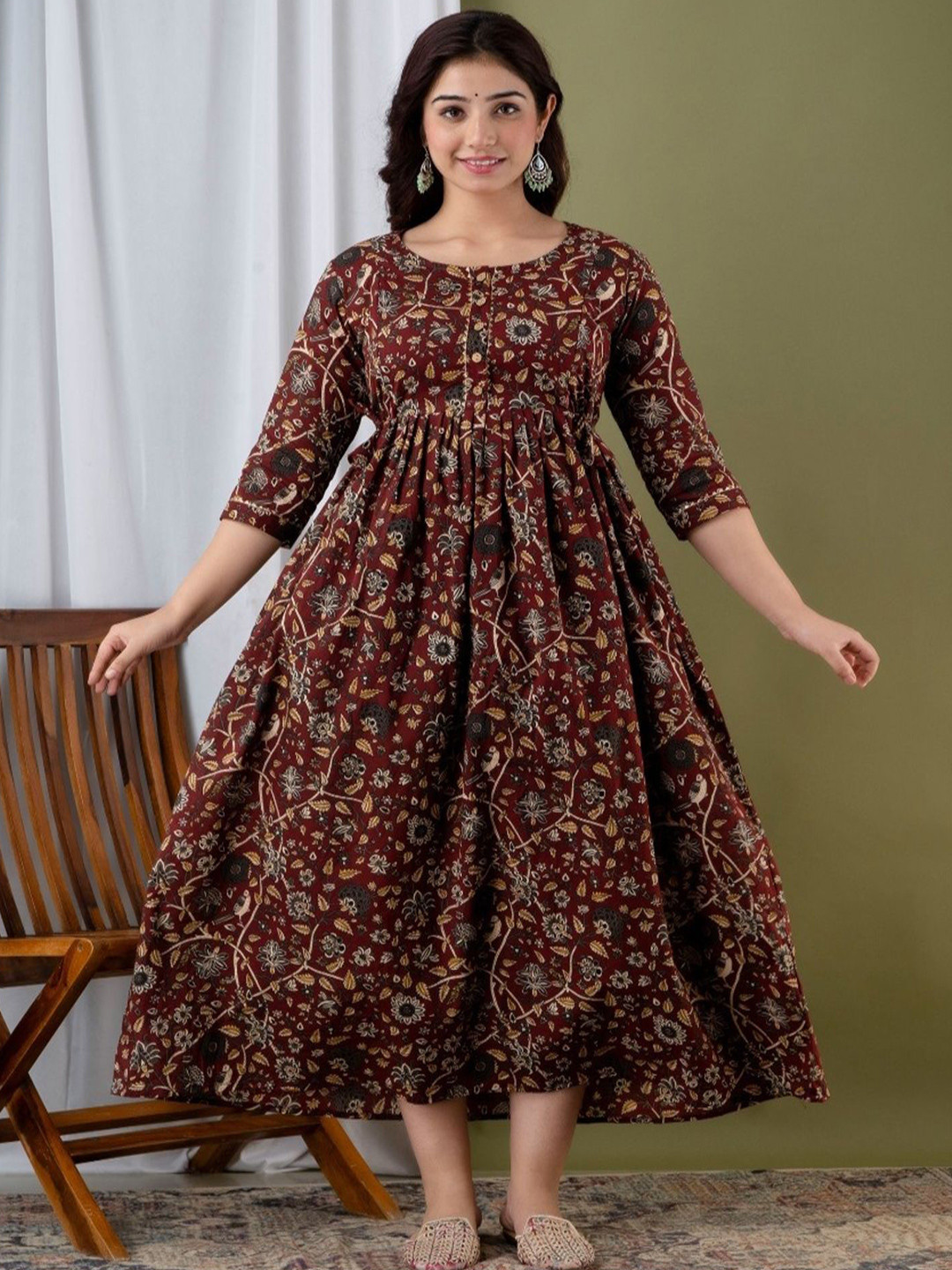 Queens Closet Women Ethnic Motifs Printed Thread Work Floral Anarkali Kurta