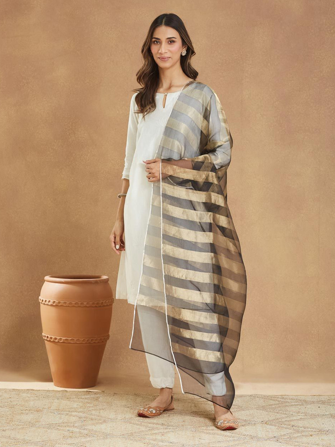 Fabindia Striped Woven Design Zari Dupatta