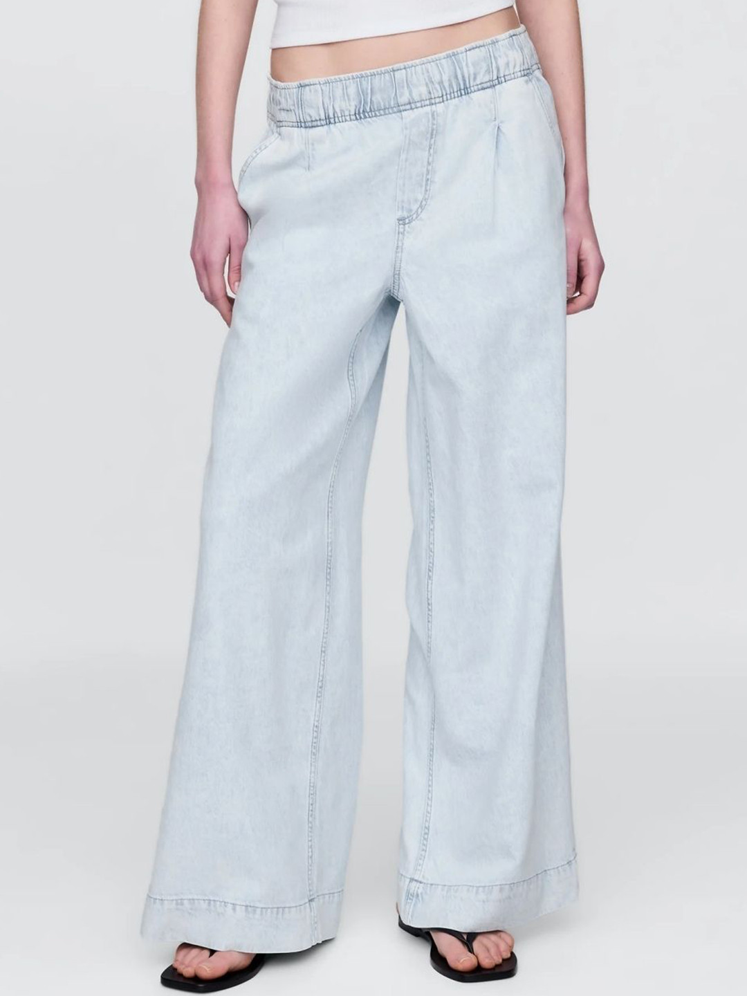 GAP Women Classic Wide-Leg High-Rise Cotton Jeans
