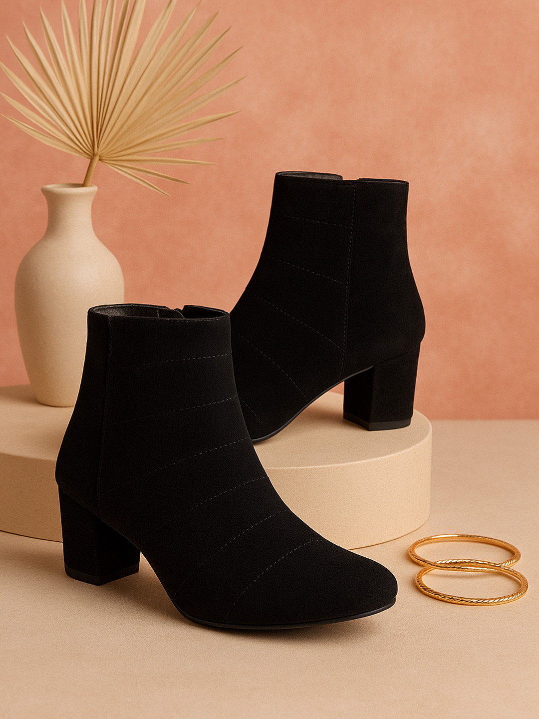 BLINDER Women Textured Casual Block-Heeled Regular Boots