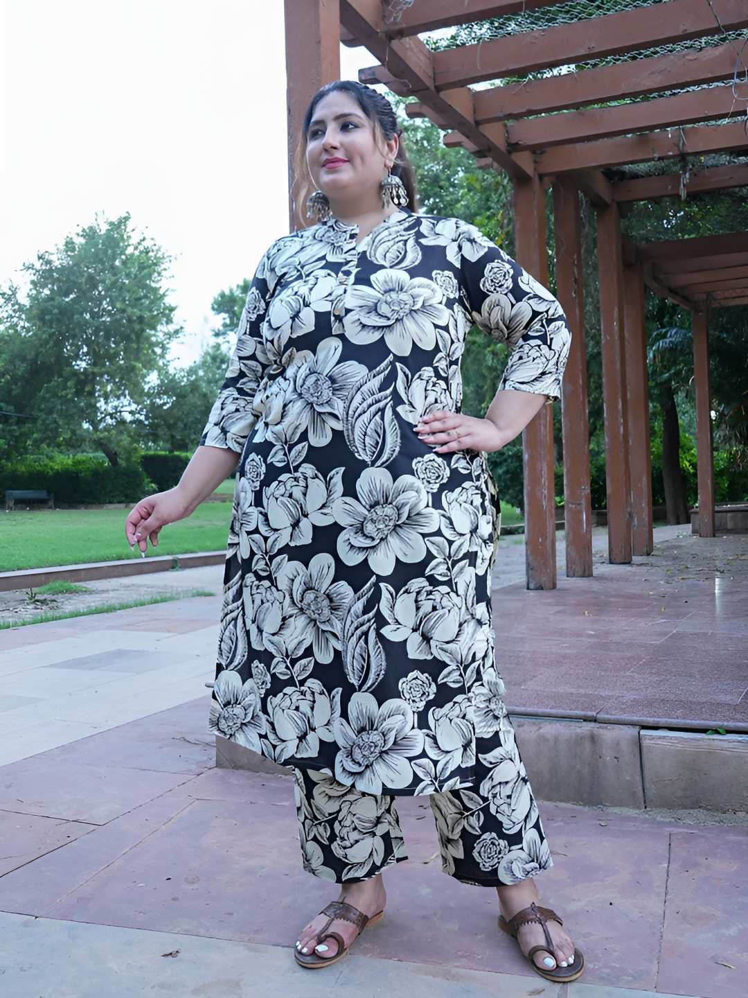 SINSINI Women Plus Size Floral Printed Cotton Kurta with Palazzos