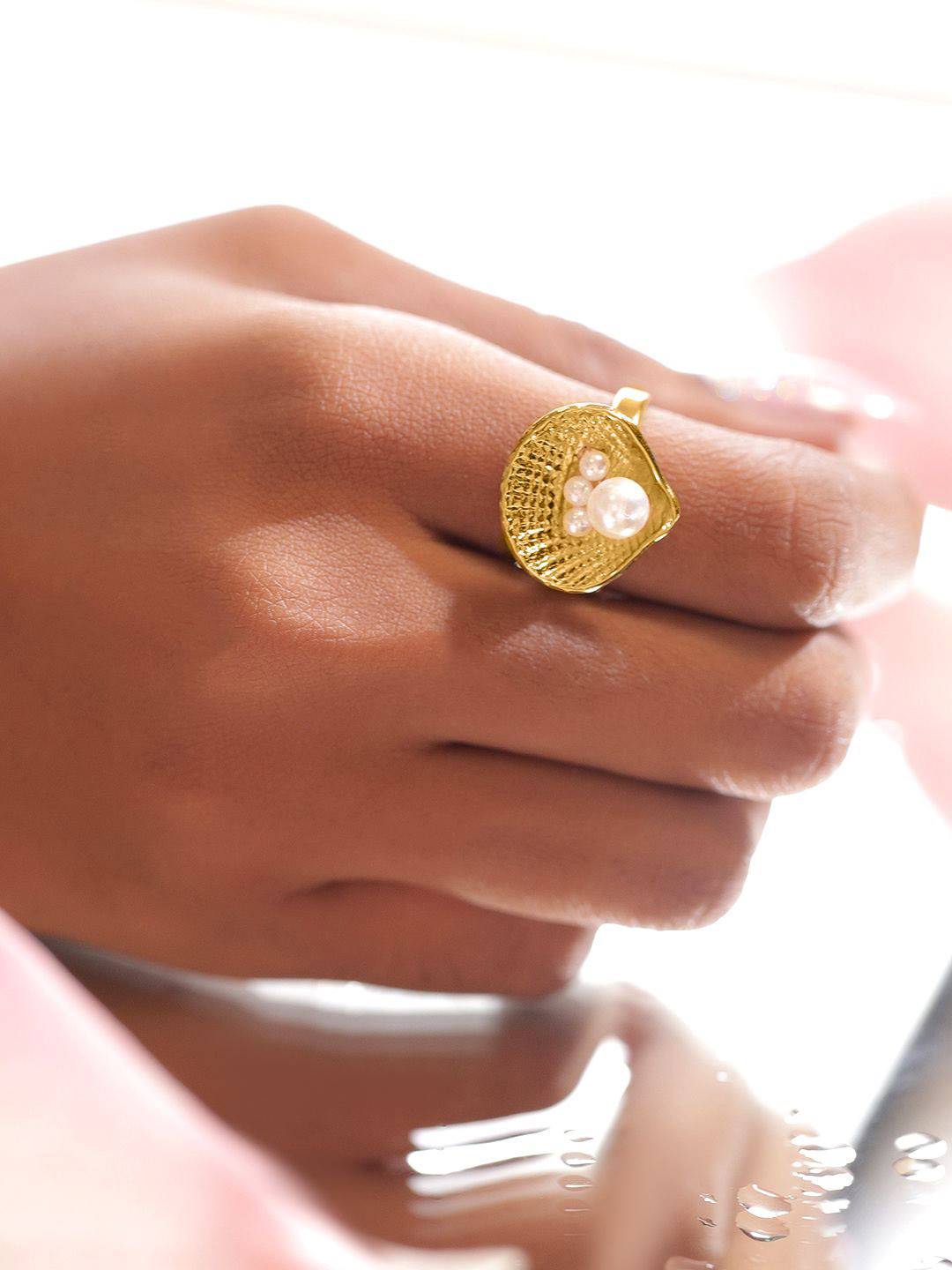 Rubans 18K Gold-Plated Stainless Steel Tarnish-Free Waterproof Shell Pearl Adjustable Ring