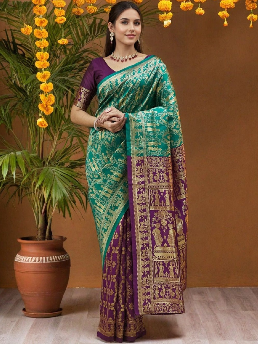 Suha Women Green & Gold Zari border Silk Saree