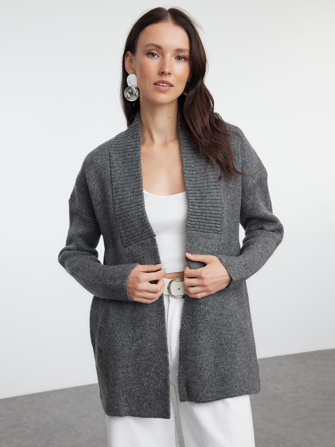 Trendyol Women V-Neck Full Sleeve Sweaters