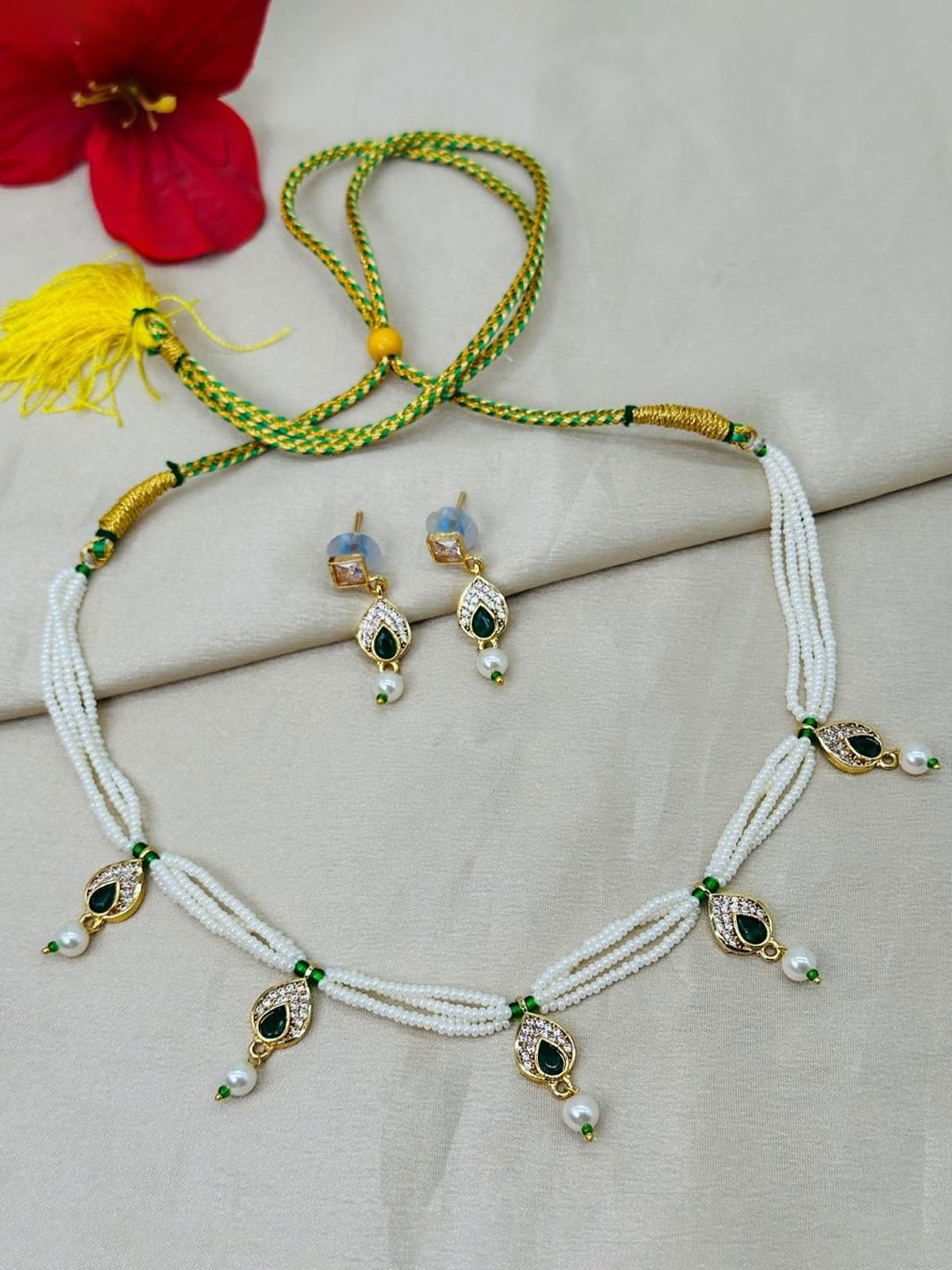 flying beads Women White And Green Gold-Plated Artificial Stones and Beads Jewellery Set
