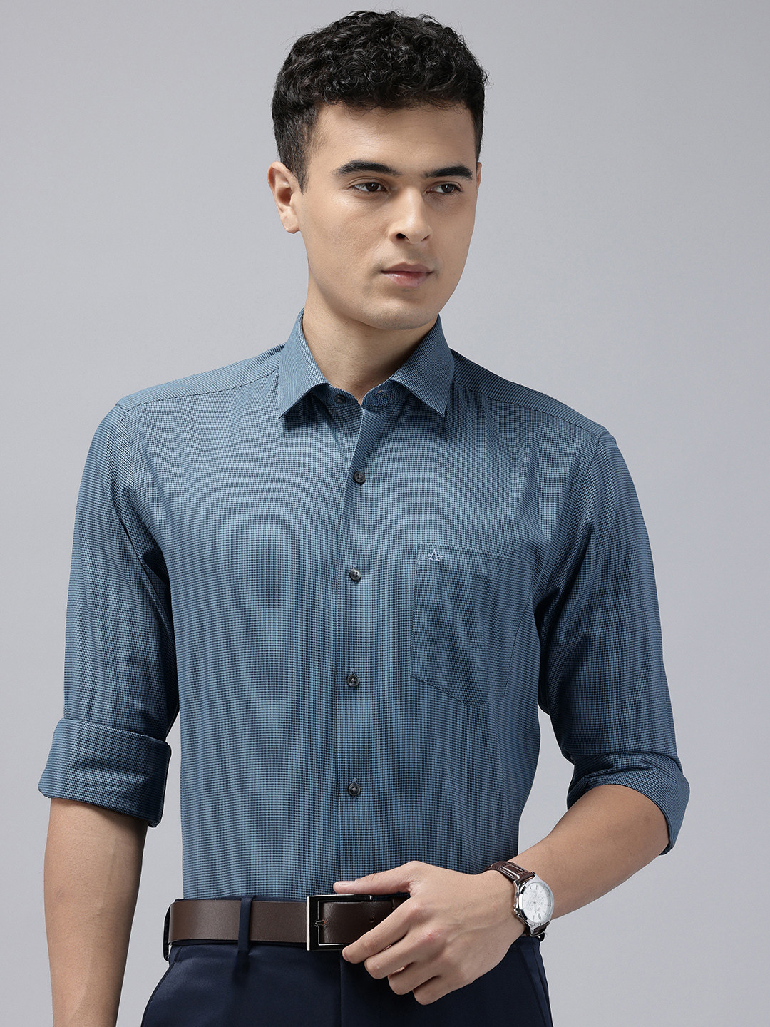 Arrow Manhattan Slim Fit Micro Ditsy Printed Pure Cotton Formal Shirt
