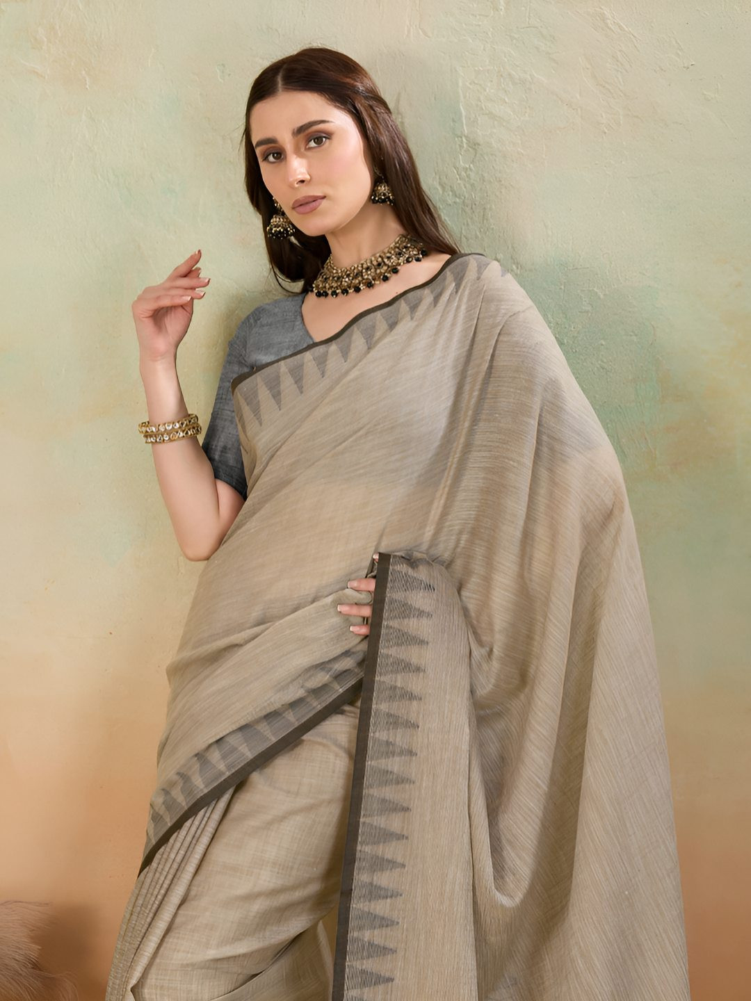 VASTRA-THE FACTORY STORE Women Solid  Woven Temple Border Saree