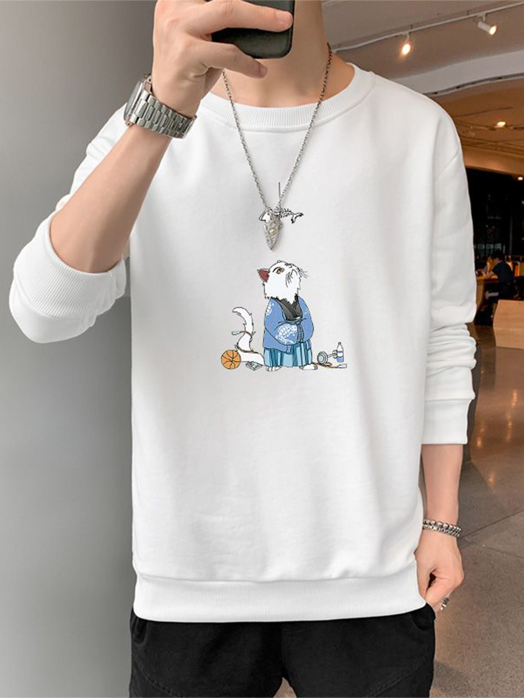 Men's Graphic Printed Round Neck Long Sleeve Sweatshirt