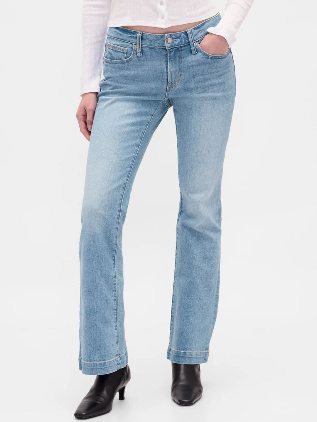 GAP Women Cotton Mid-Rise Bootcut Jeans