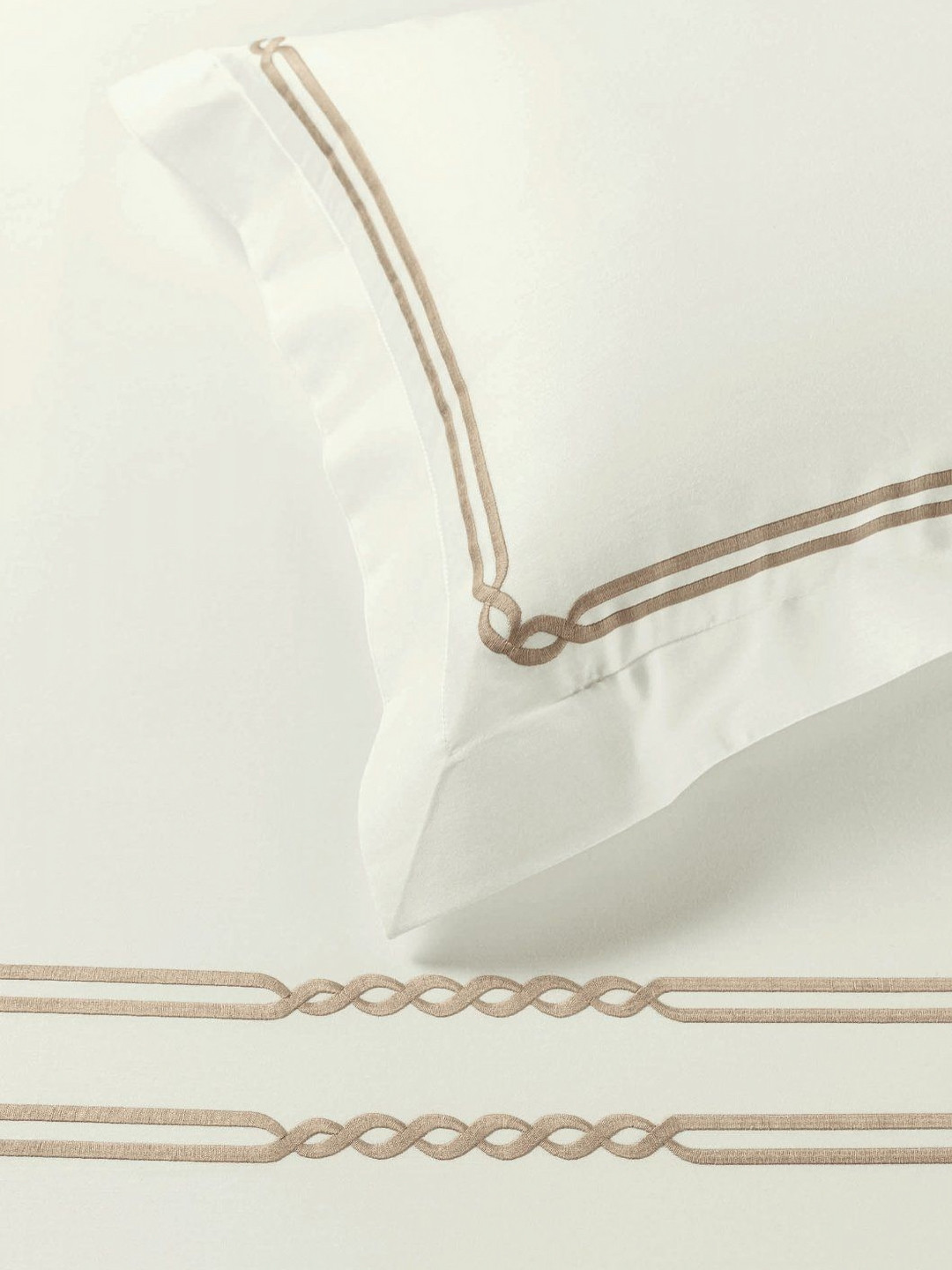 SANSAAR A DDECOR BRAND LIVE CONSCIOUSLY  King Bedsheet With 2 Pillow Covers 274X274 CMS