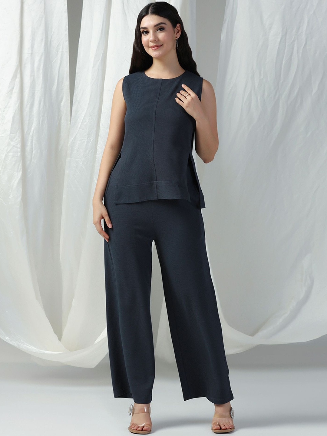 SZN Women Grey Solid Sleeveless Top & Wide Leg Pants Co-Ord Set