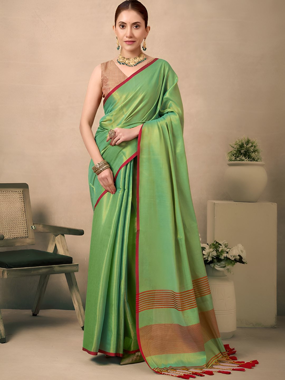 VASTRA-THE FACTORY STORE Woven Design Tissue Handloom Saree