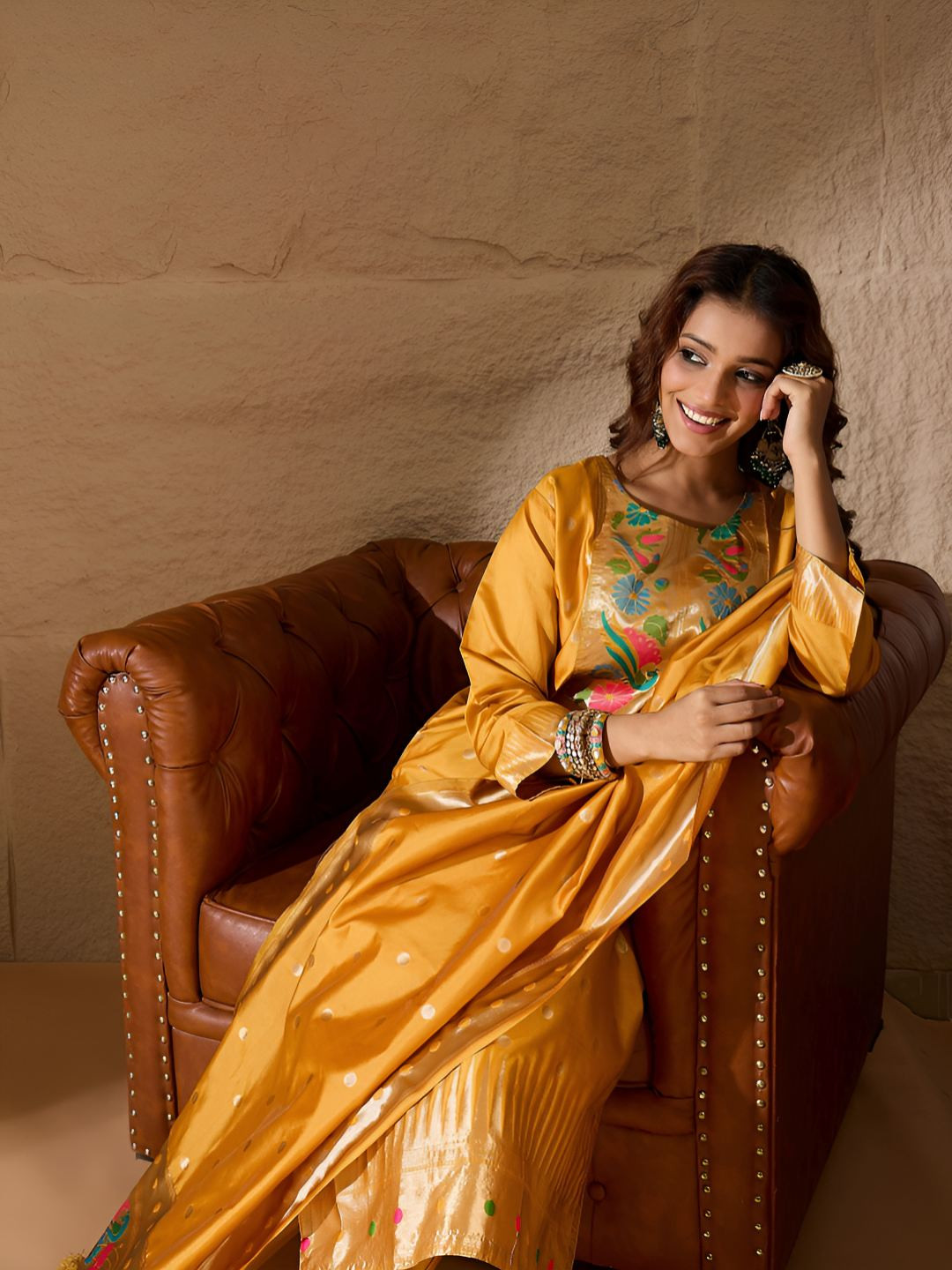 VredeVogel Women Floral Embroidered Knee Length Regular Kurta with Trousers & Dupatta