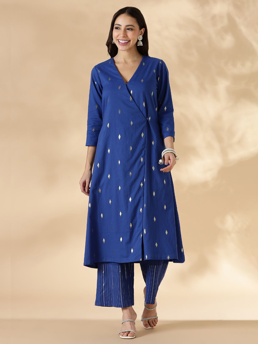 Abhishti Women Blue Overlap Lurex Kurta with Straight Pants