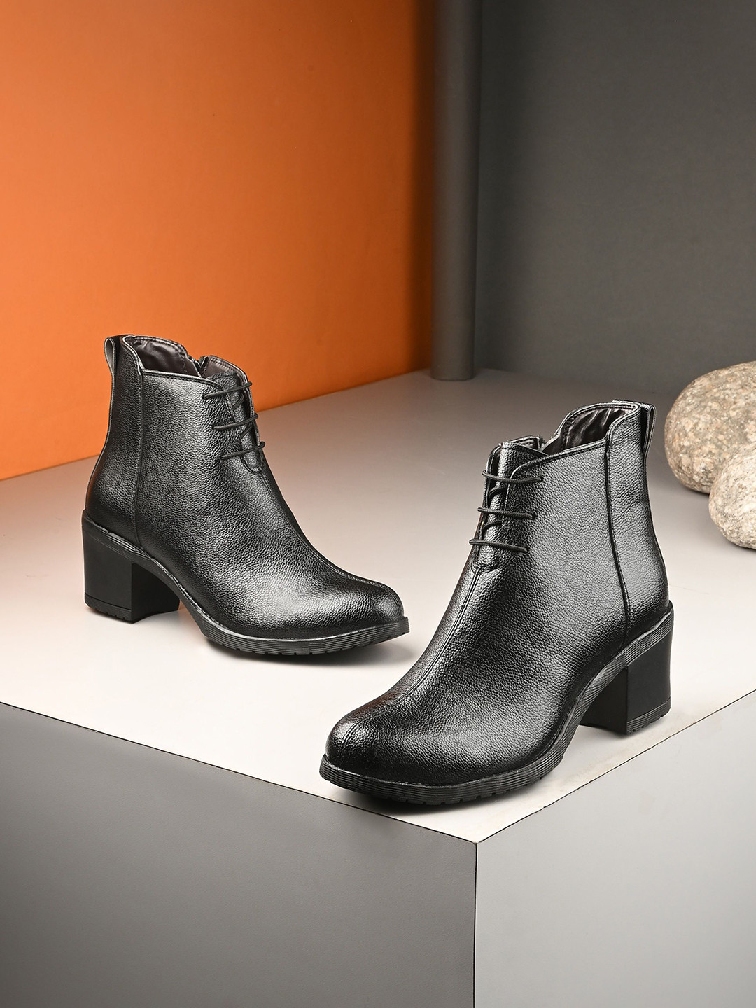 knoos Block-Heel Chelsea Boots
