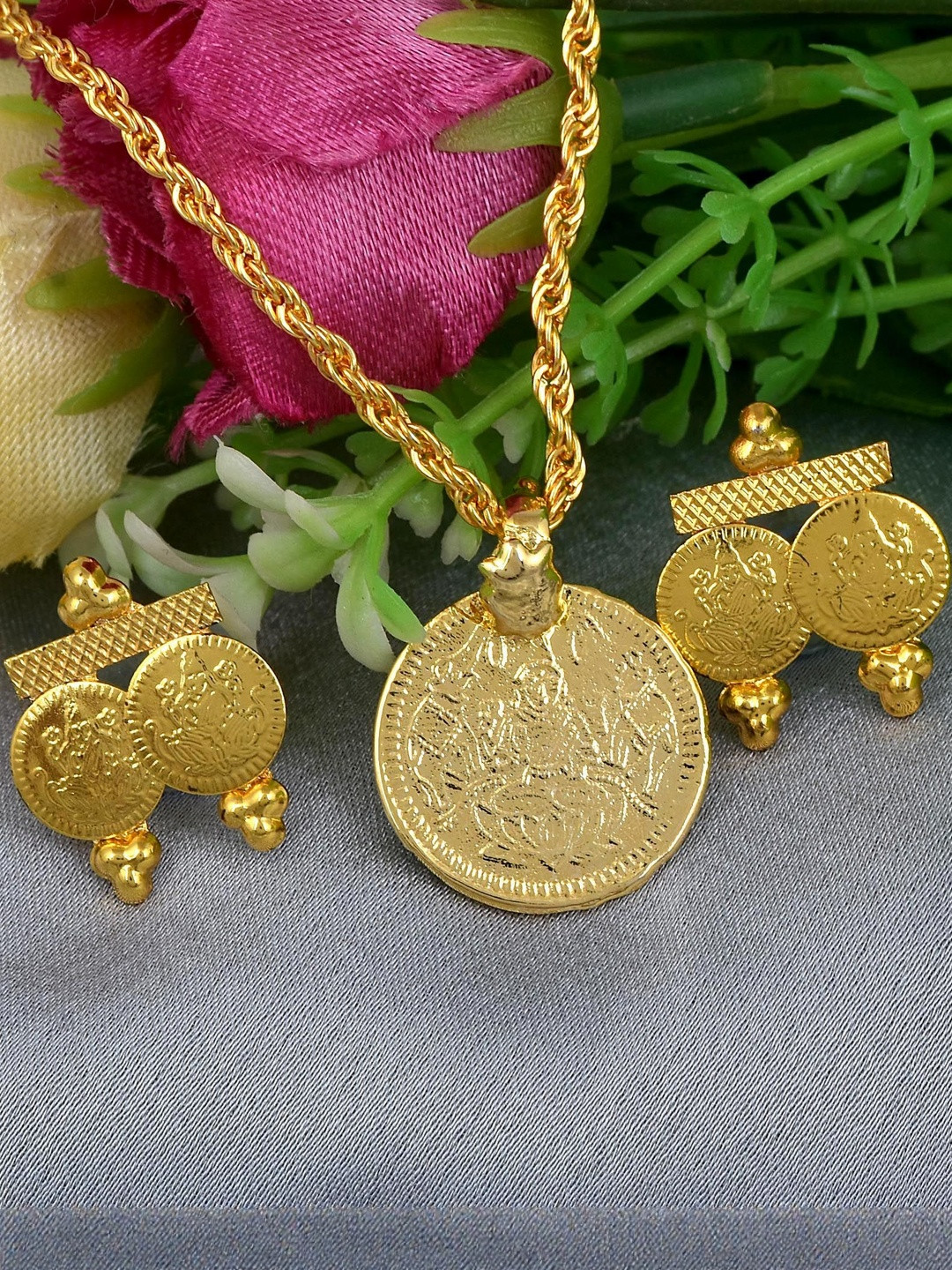 DZINETRENDZ Women Gold-Plated Brass Goddess Lakshmi Pendant With Matching Earrings Set