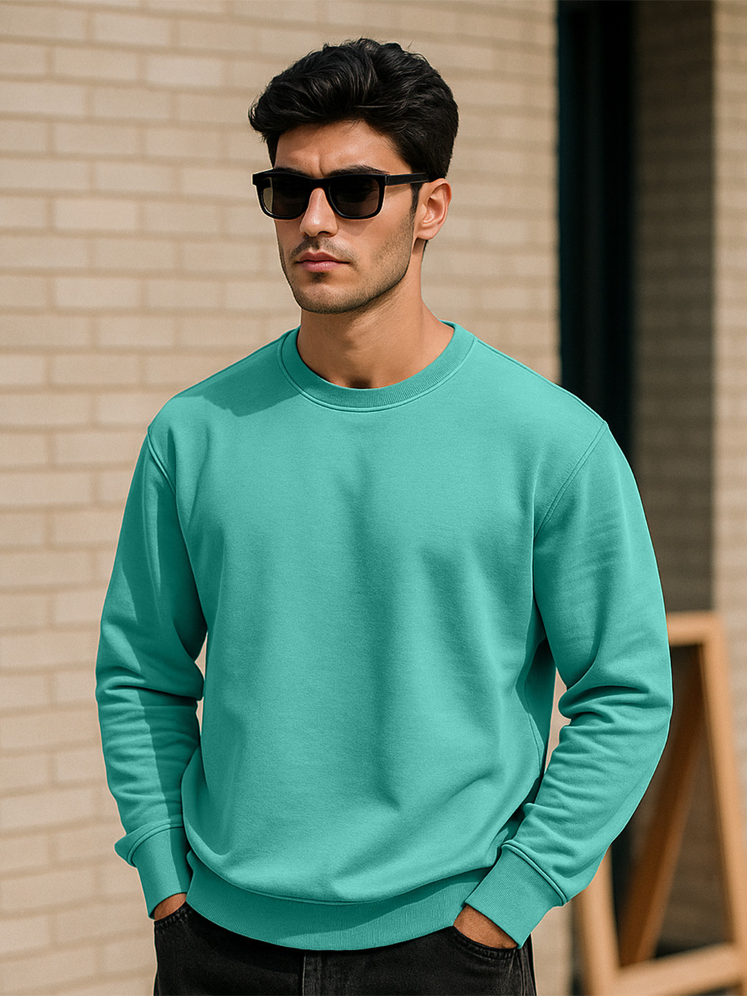 VEIRDO Men Green Crew Neck Solid Cotton Fleece Round Neck Oversized Pullover Sweatshirt