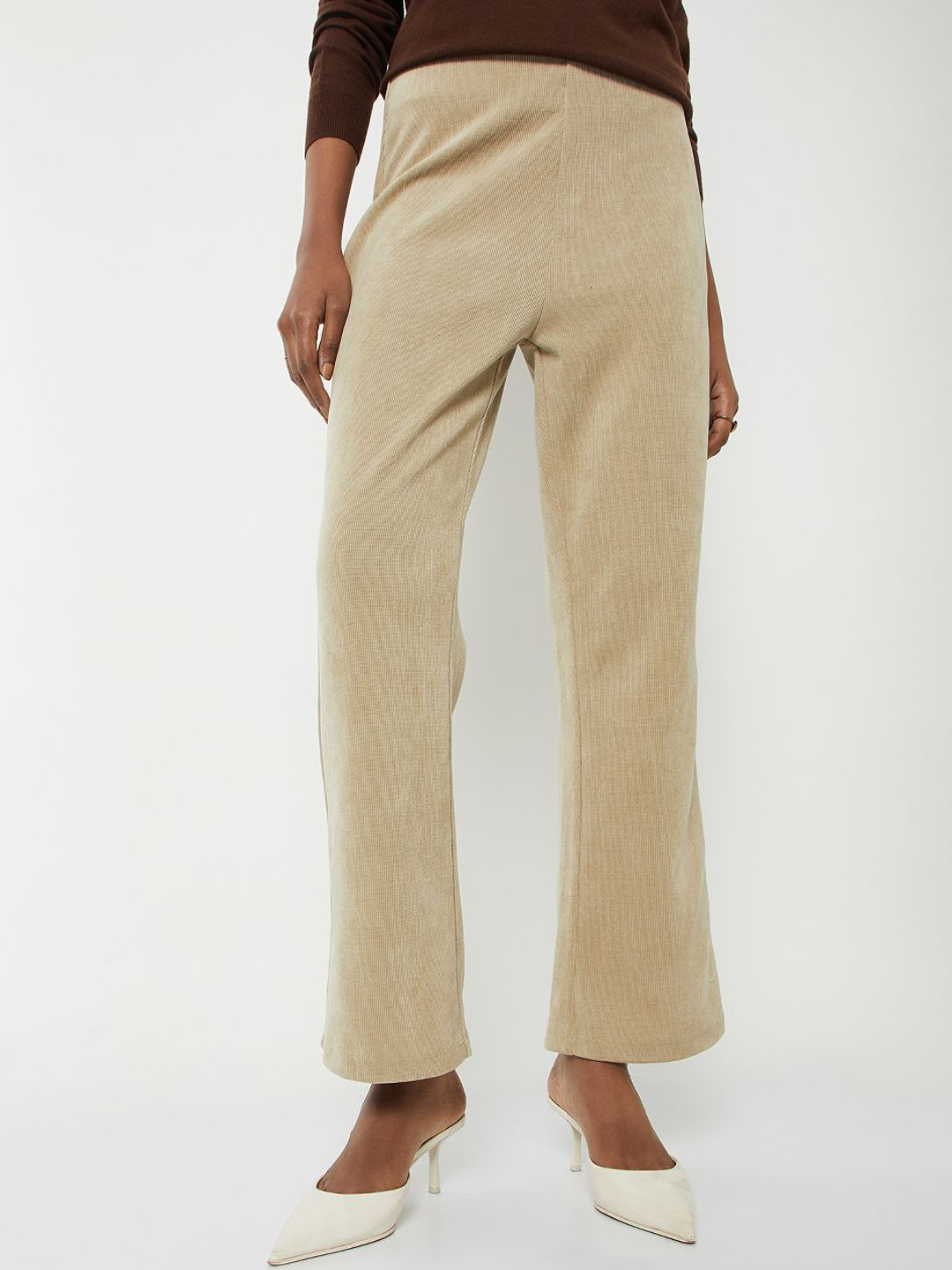 max Women Zip Mid-Rise Trousers