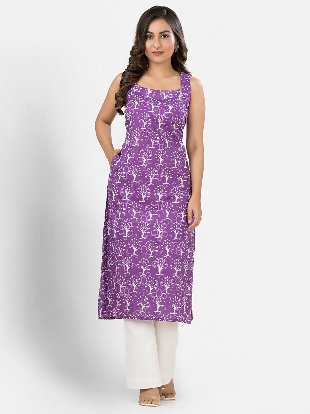 Crazy Needle Women Pure Cotton Straight Kurta