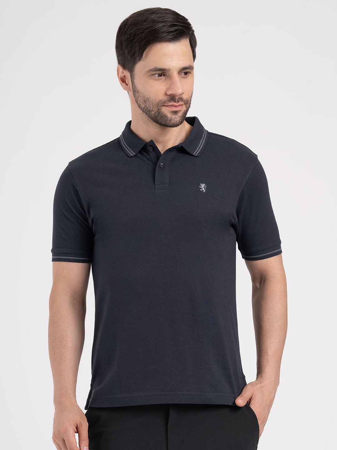 Red Tape Men Solid Polo Collar Single Tone Tipping Jacquard Knit Style T-shirt