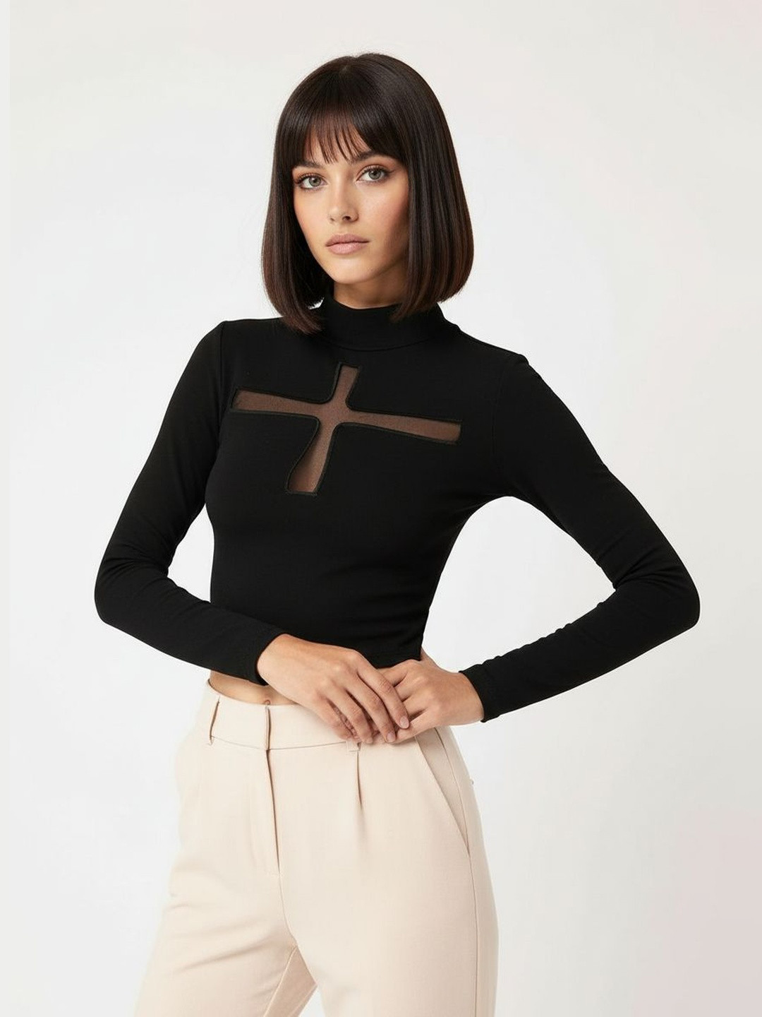 DressBerry Timeless Turtle Chic Crop Top