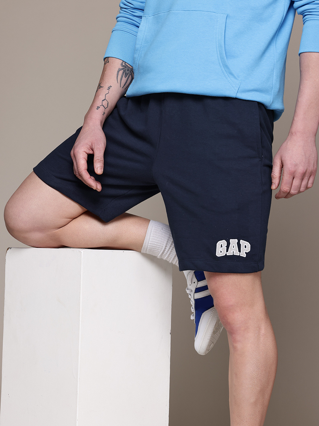 GAP Men Brand Logo Applique Detail Mid-Rise Terry Regular Fit Shorts