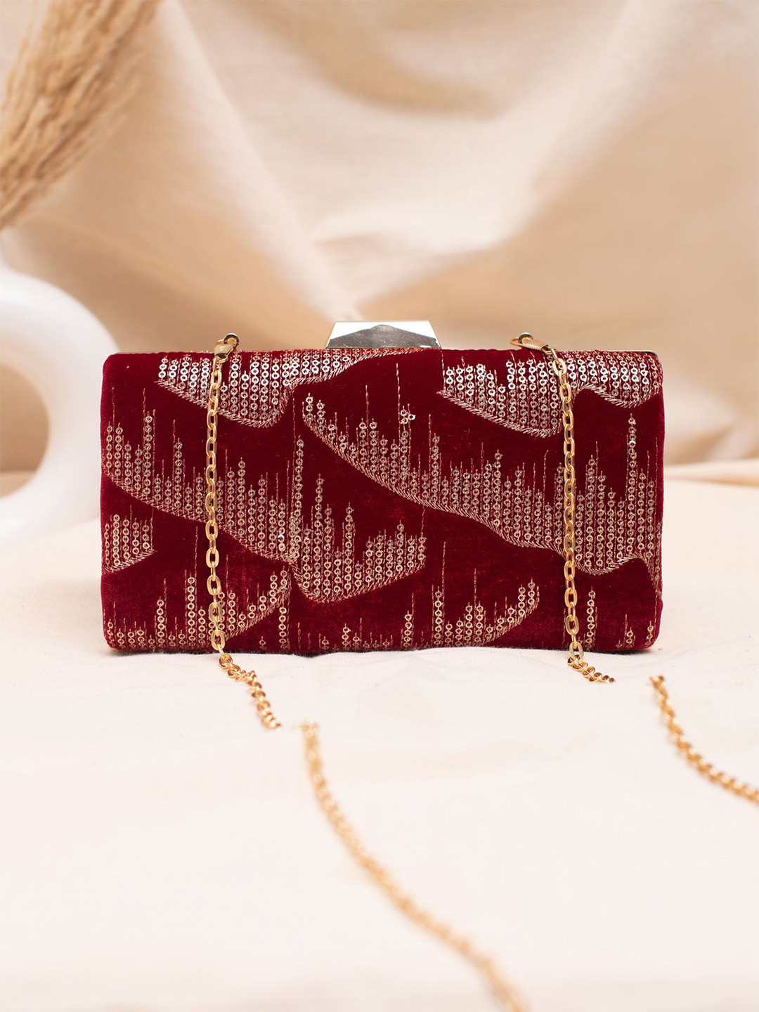 ARTKLIM Embroidered Fashion Clutch