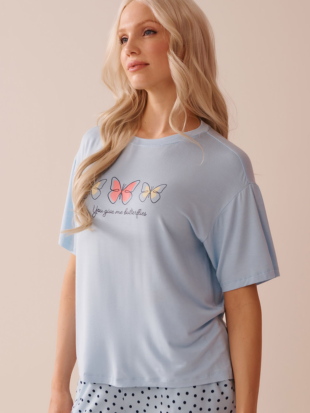 La Vie en Rose Printed Round Neck Drop-Shoulder Sleeves Regular Fit T-shirt