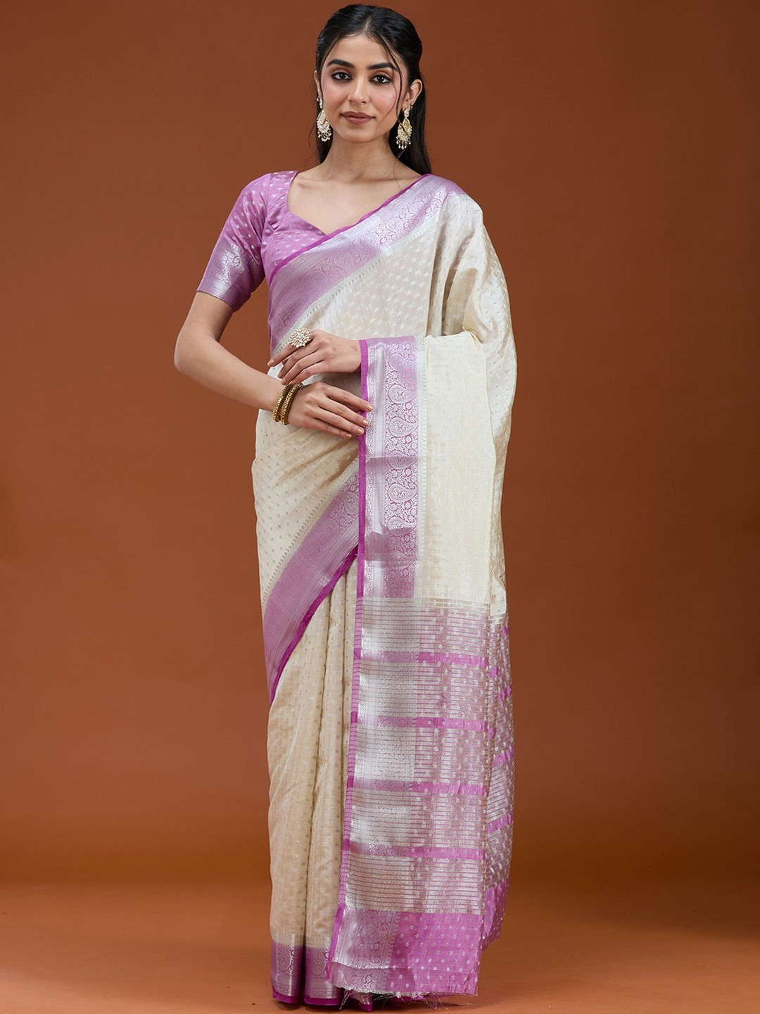 Koskii Cream Null Silk Sarees