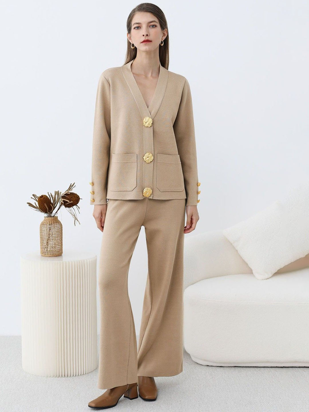 ANNY Women Solid Suede Golden Button Patch Cardigan & Trousers