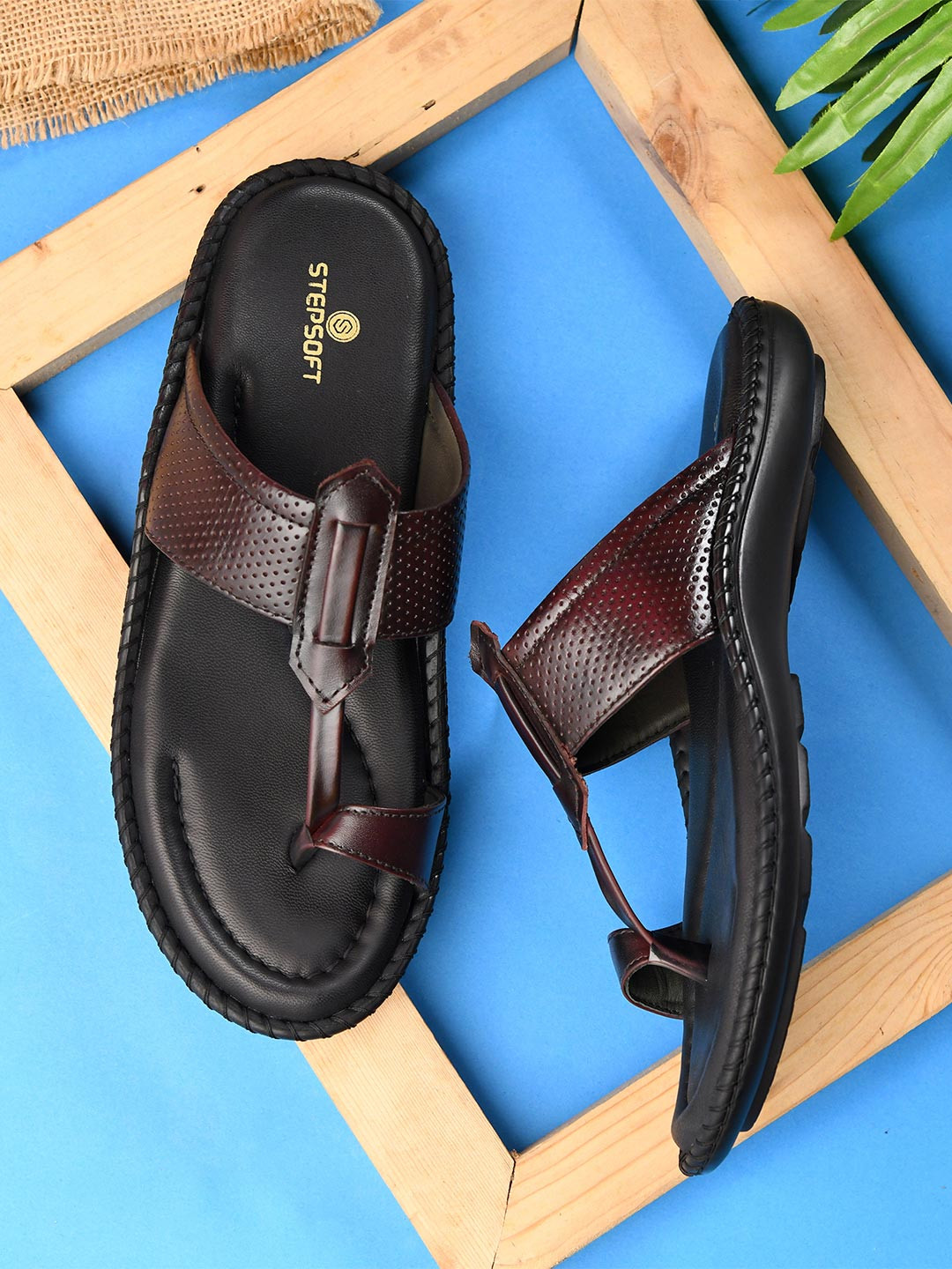 STEPSOFT Men Kolhapuri Toe-Loop With Perforated Strap & Stitched Sole Sandals