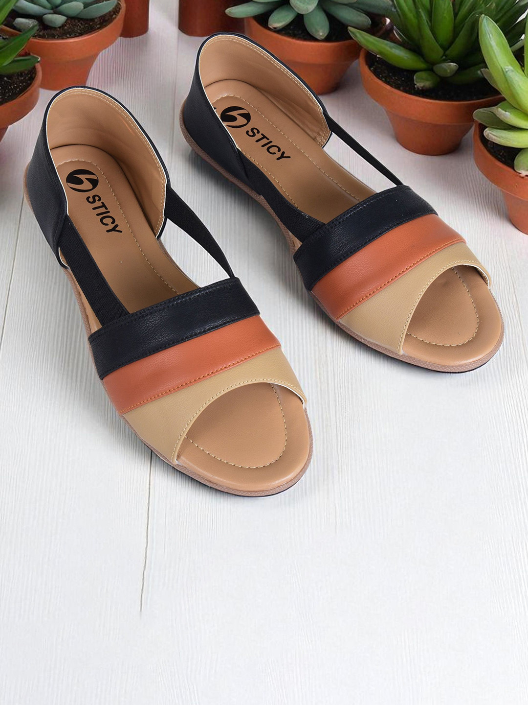 STICY Women Colourblocked Comfort Sandals