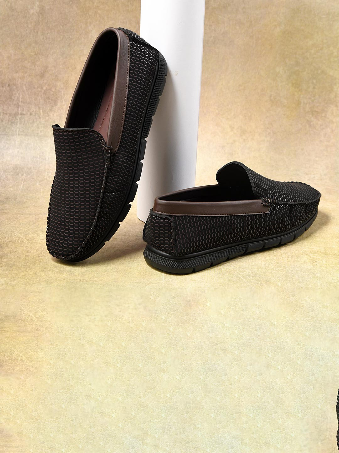 STEPSOFT Men Textured Round Toe 360 Flex Comfort Loafers