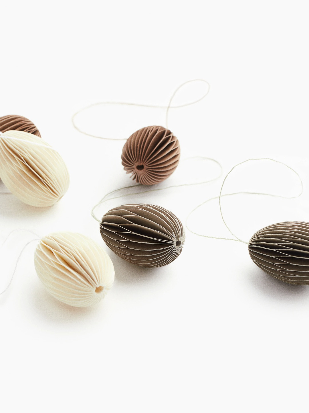 H&M White 6-Pack Easter Decorations