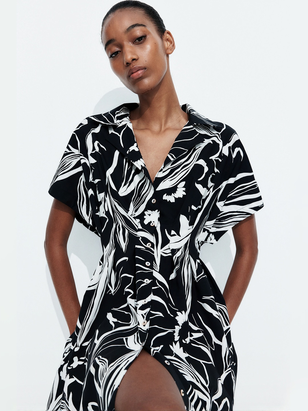 H&M Patterned Poplin Dress
