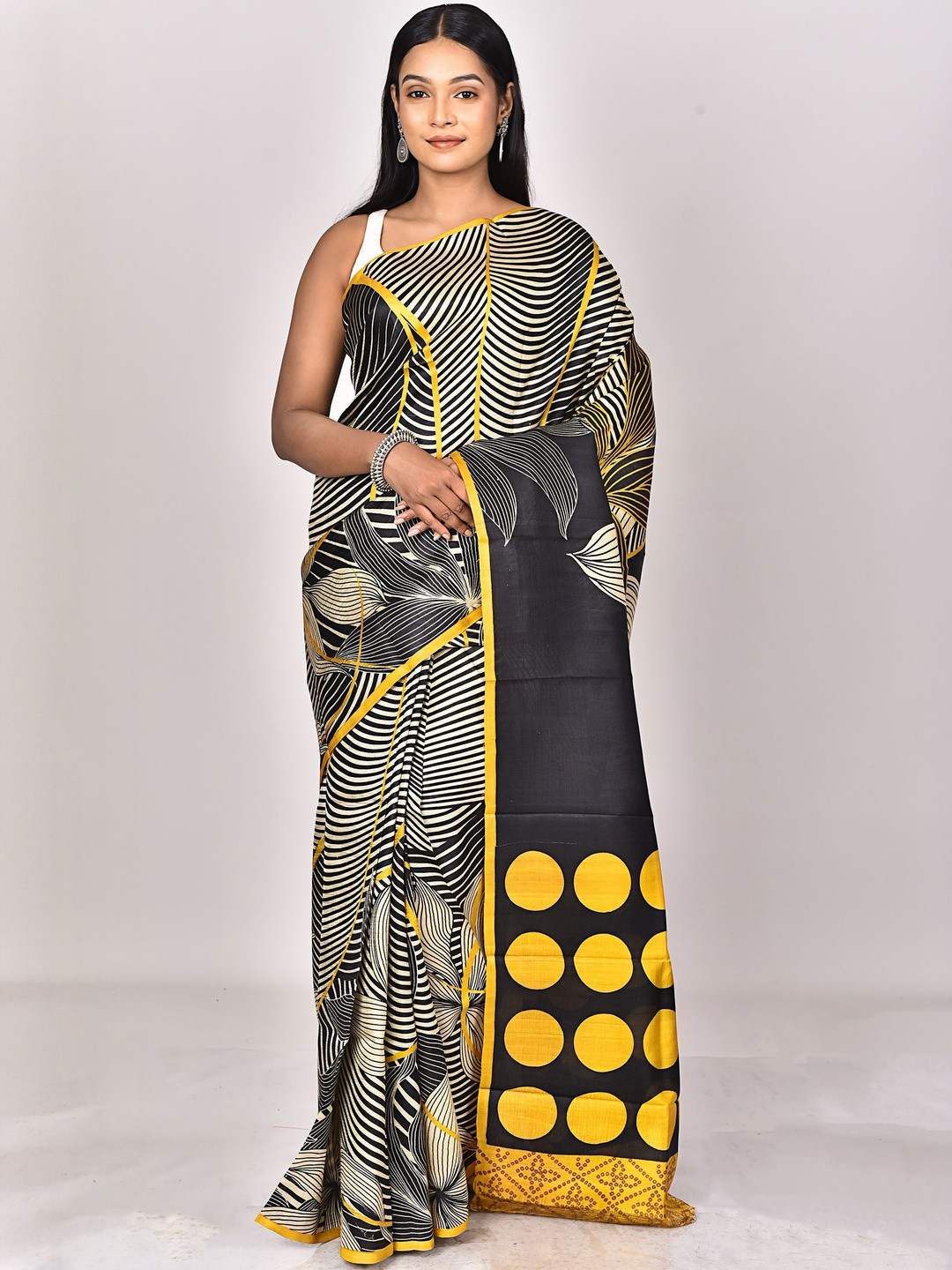 RAM SHYAM collection Floral Art Silk Designer Saree