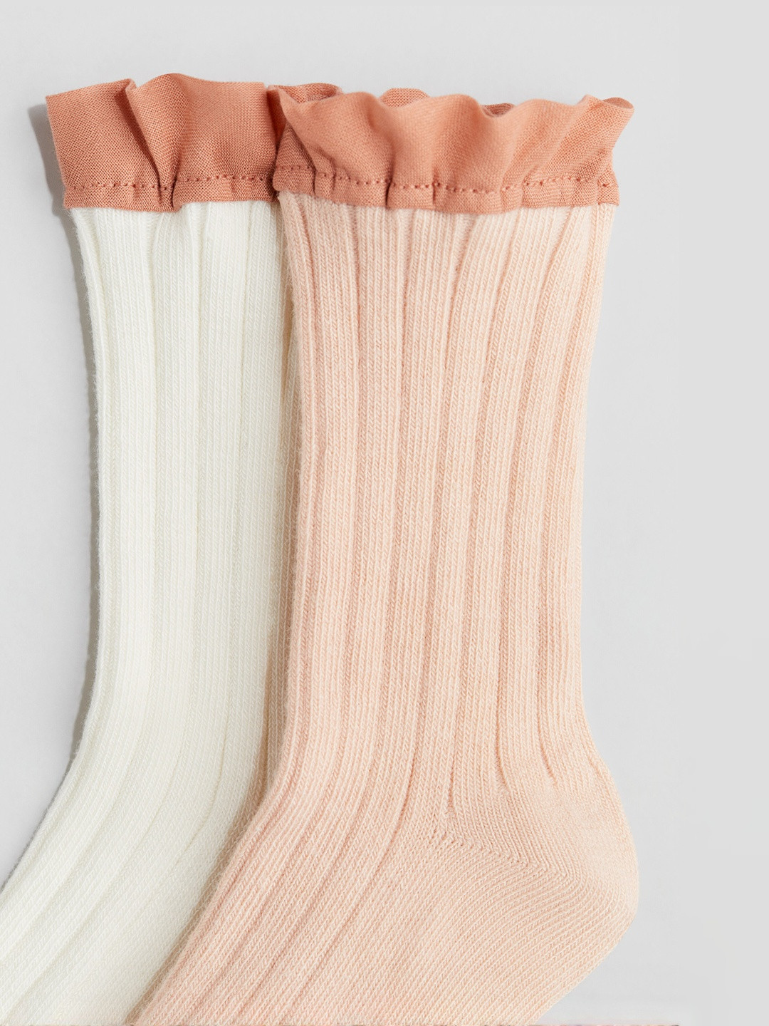 H&M  2-Pack Frill-Trimmed Socks