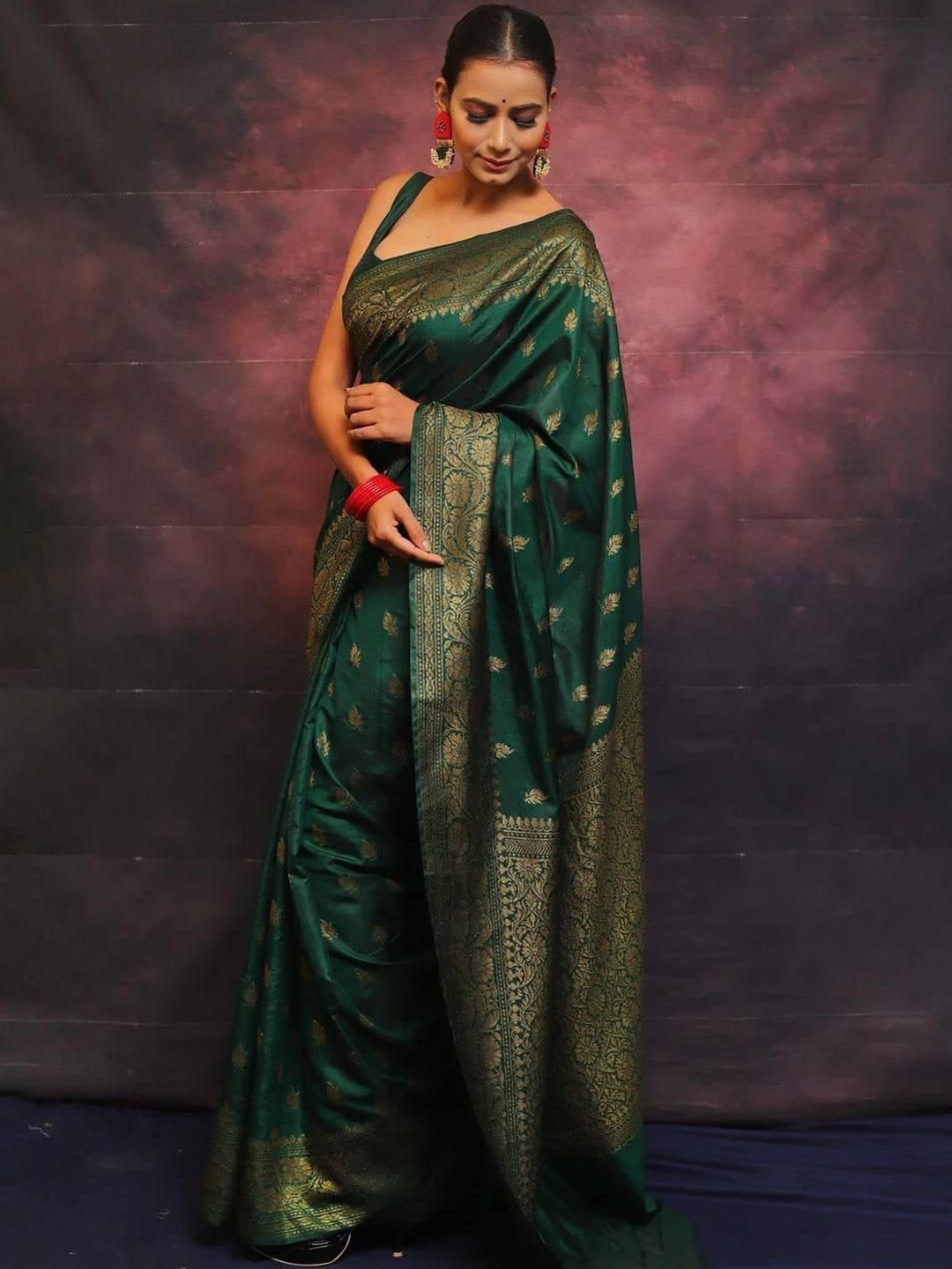 revika Ethnic Motifs Zari Art Silk Heavy Work Kanjeevaram Saree