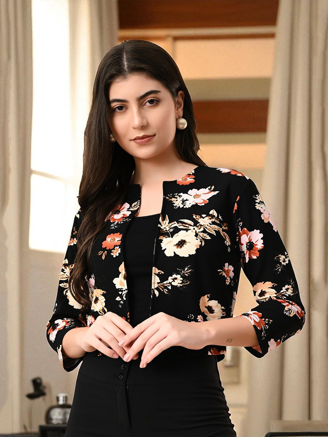 SFOTY Floral Printed Cropped Button Shrug
