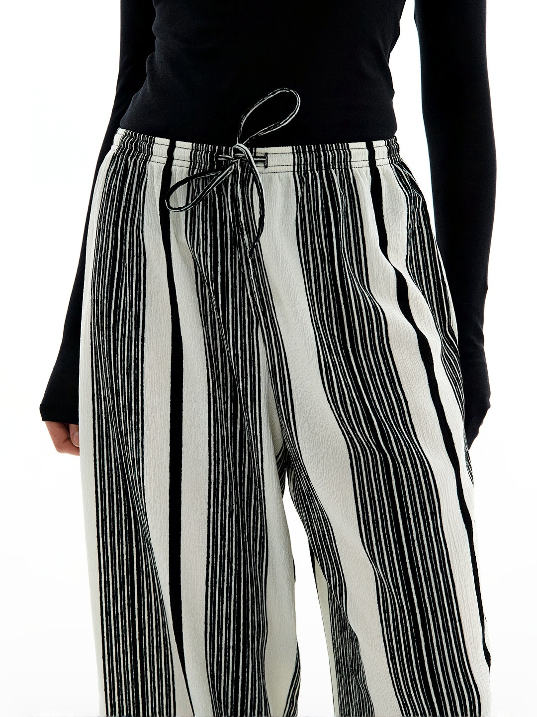 H&M Textured Jersey Drawstring Trousers