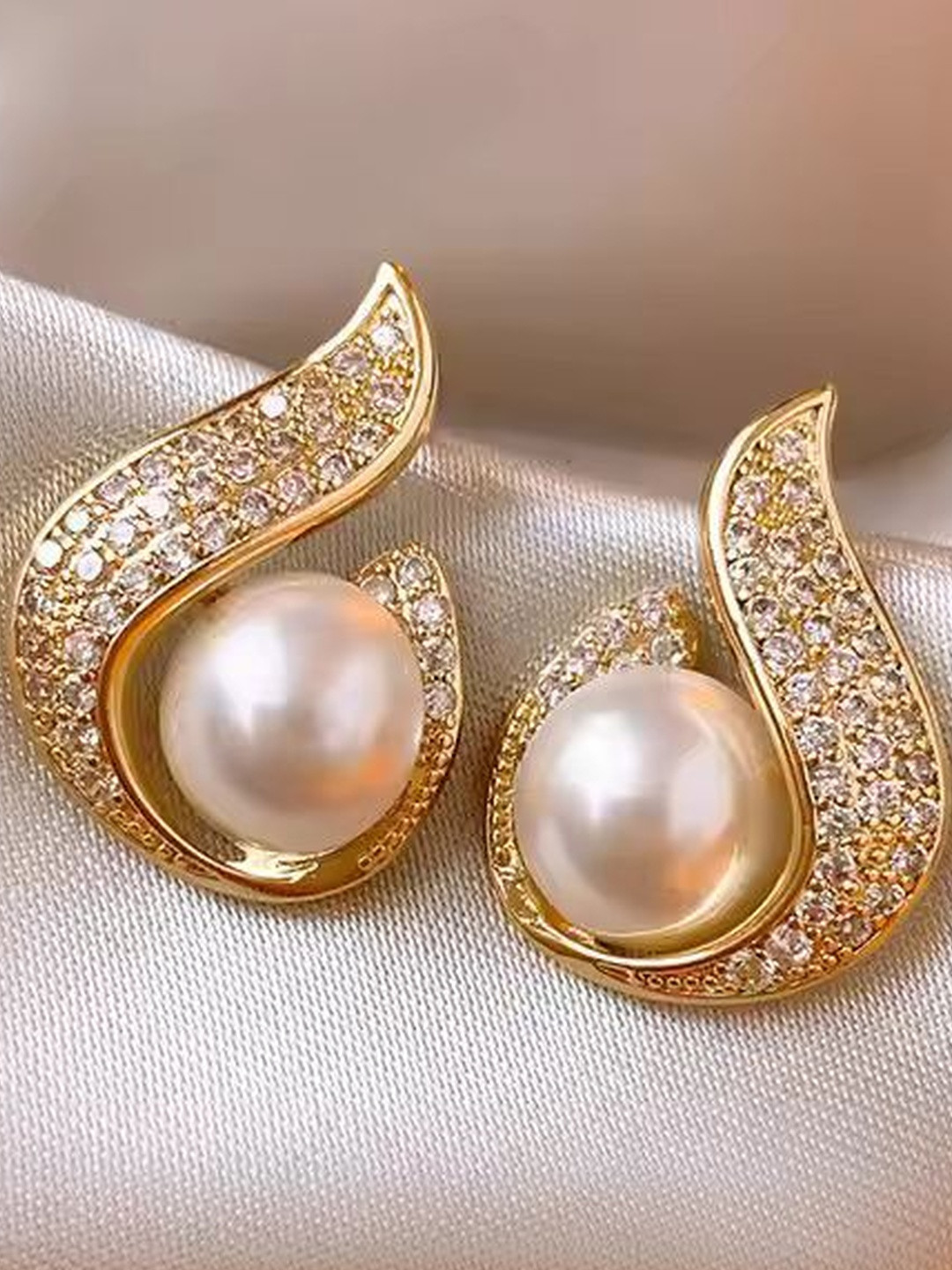 MRIDU ESSENTIALS Gold-Plated Pearls & Stones Studded Contemparary Shaped Studs