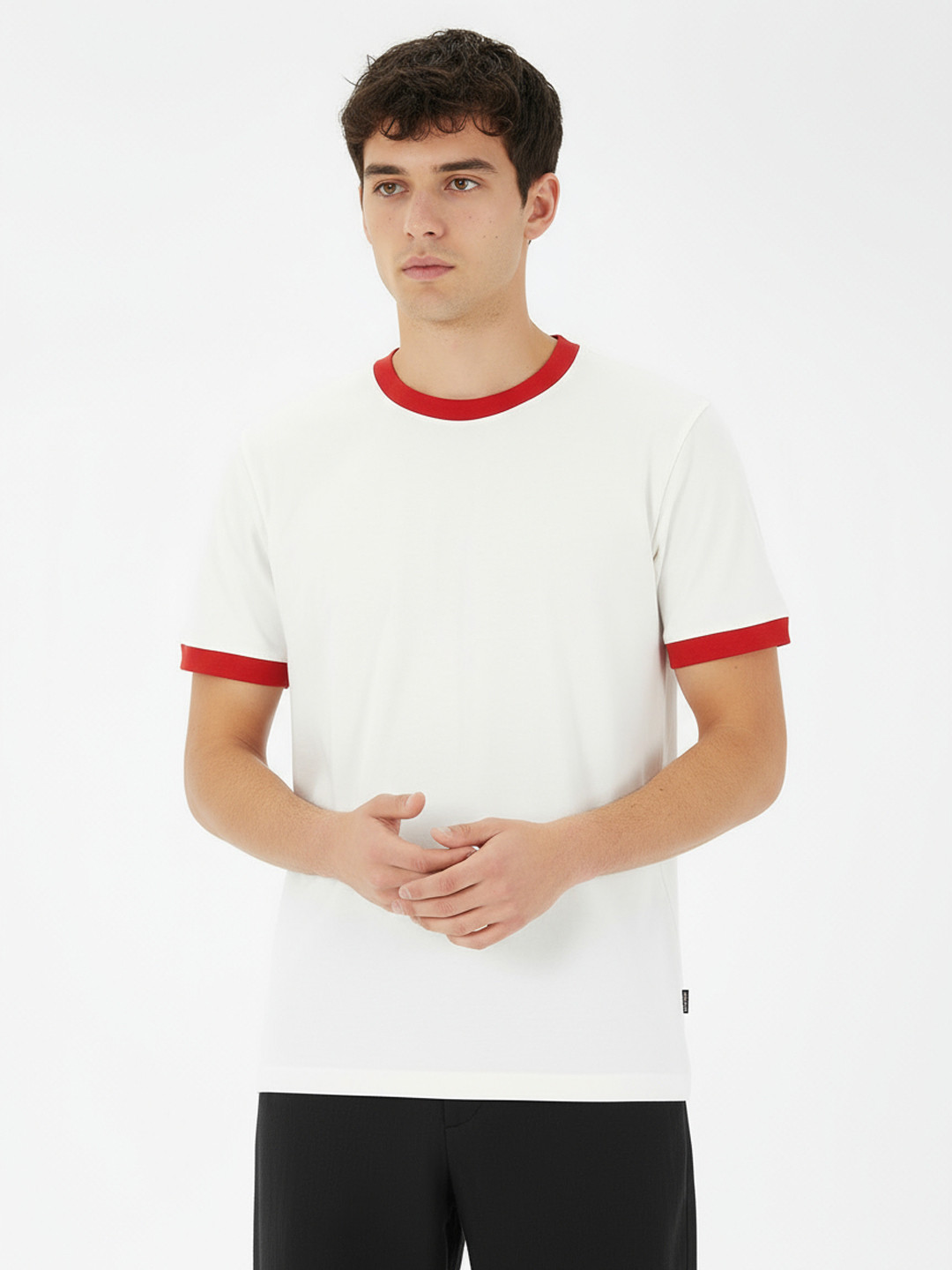 glitchez Contrast Collar T-shirt