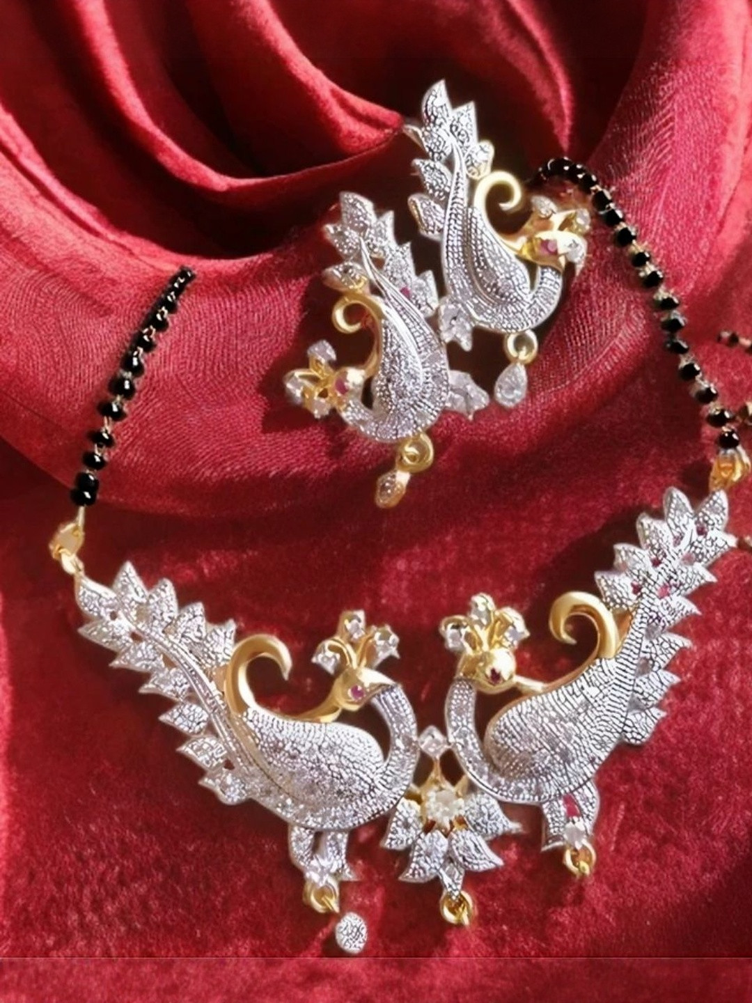 Riyasales Silver-Toned Alloy Artificial Stones Mangalsutra
