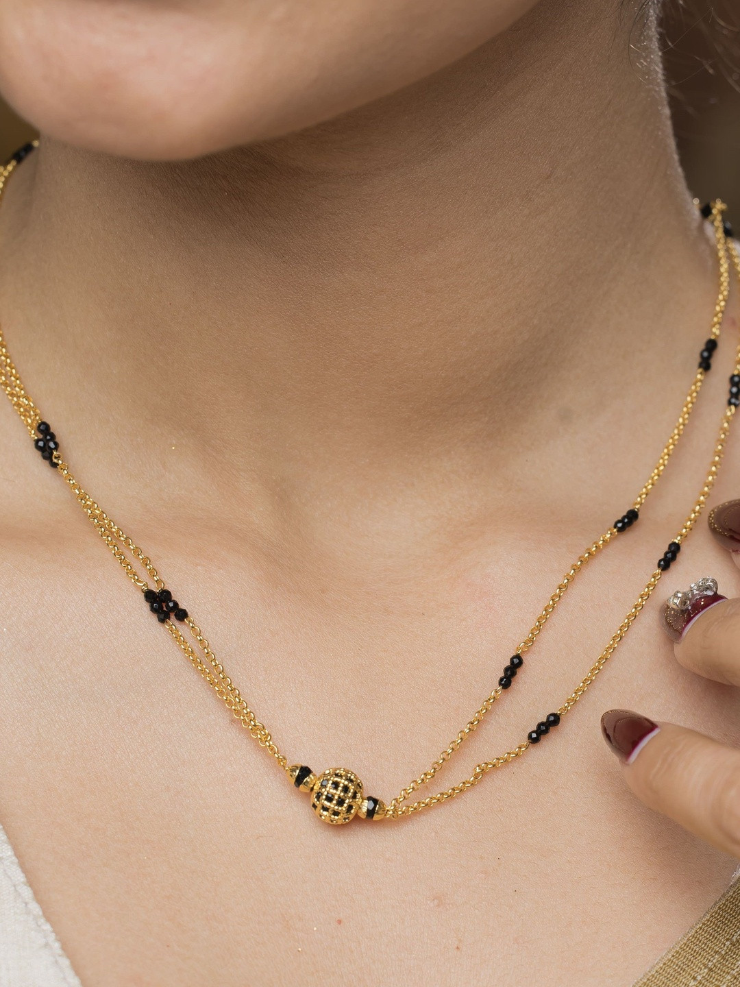 IMITATION BAZAAR Gold-Plated Artificial Beaded Mangalsutra