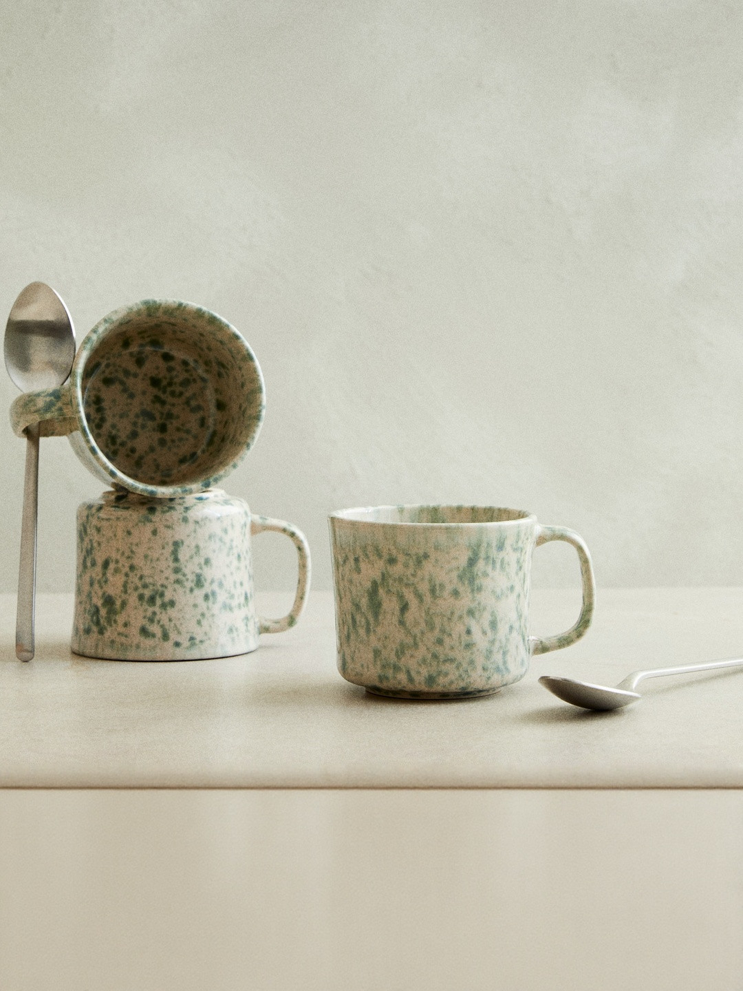 H&M Reactive-Glaze Stoneware Mug