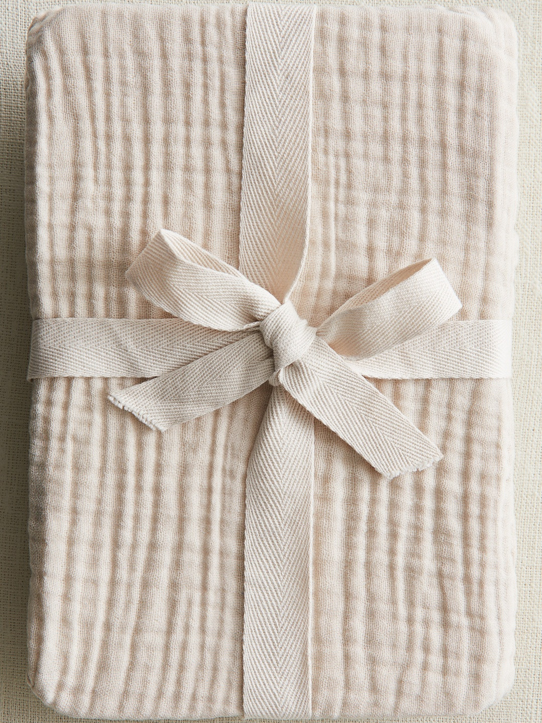 H&M Beige Solid Cotton 104 TC Fitted Single Bedsheet with a Pillow Cover-120 x 60 cm