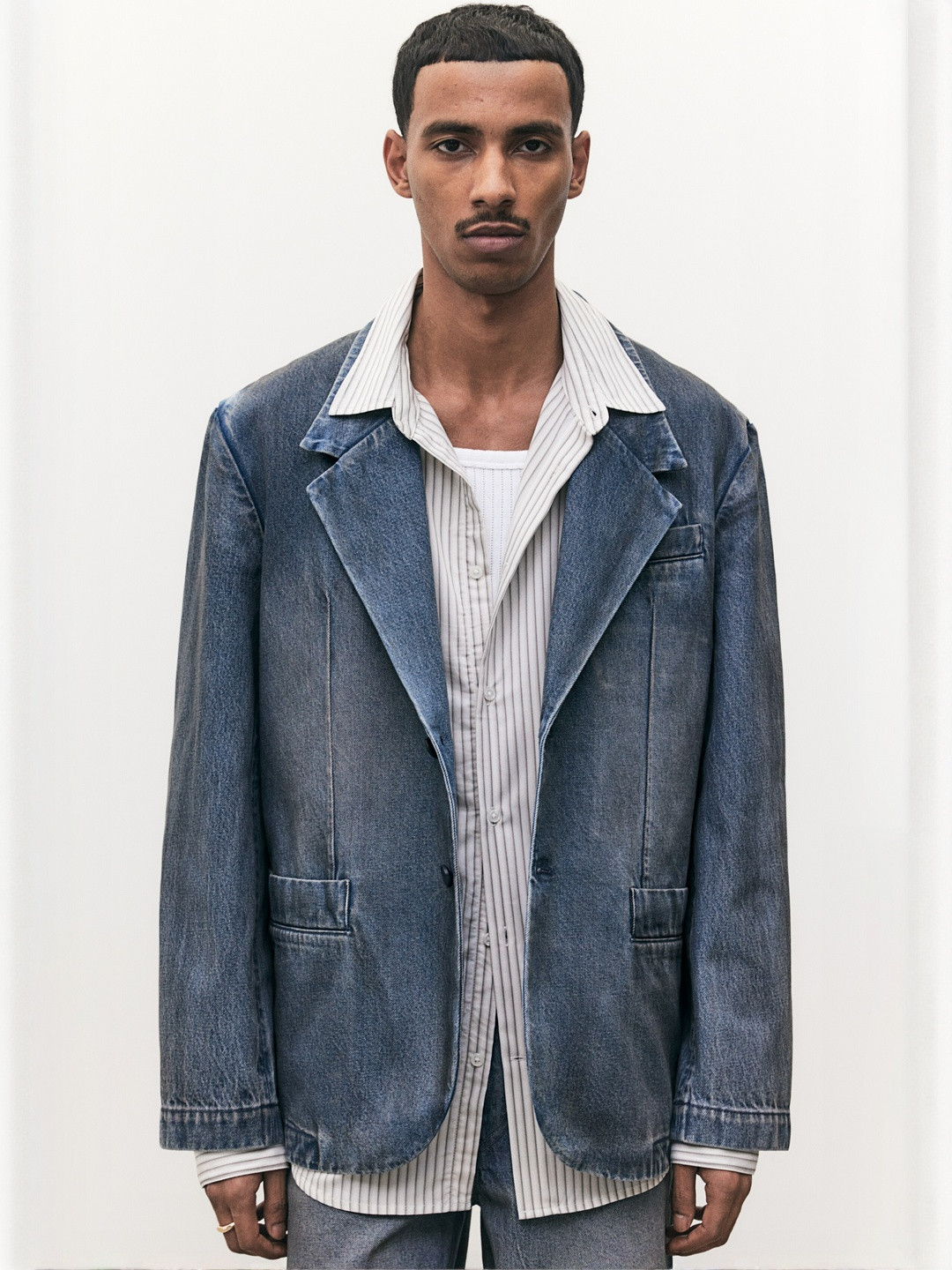 H&M Loose Fit Denim Blazer