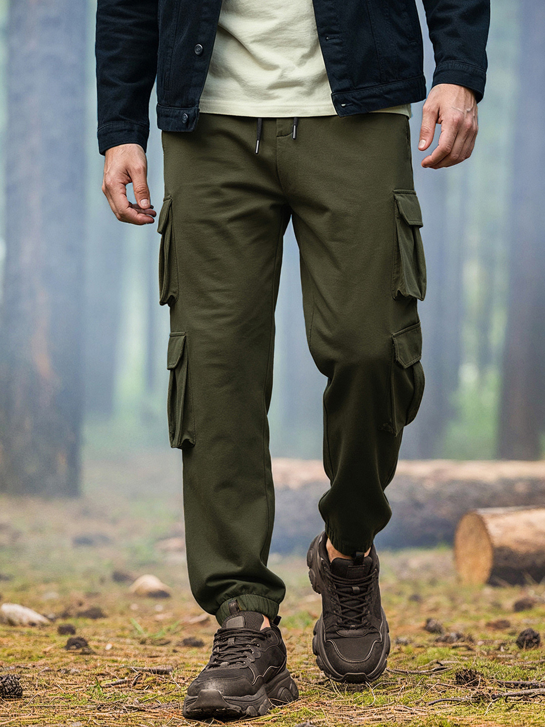Bewakoof Air Men Winter Moss SuperLoose Fit Mid-Rise Cargo Joggers